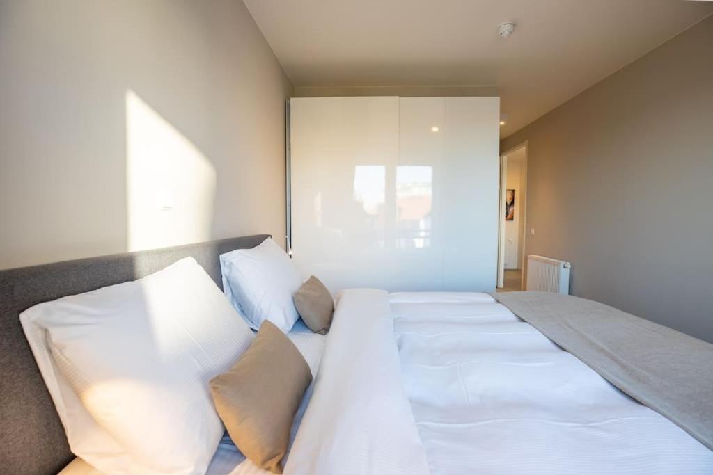 Home Away, Light And Bright Cadzand Exteriör bild